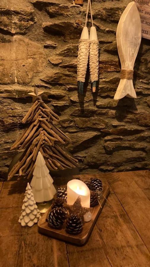 "Prospect House" - Two Private Apartments In This 17Th Century Cottage - Apartment 2 Has A Kids Cabin Bunk Room - Book Both Apartments For One Large House With Connecting Door In Lobby - Public Parking Outside Looe Buitenkant foto